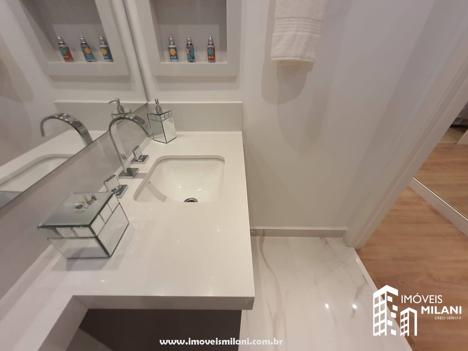 Apartamento à venda com 2 quartos, 67m² - Foto 28