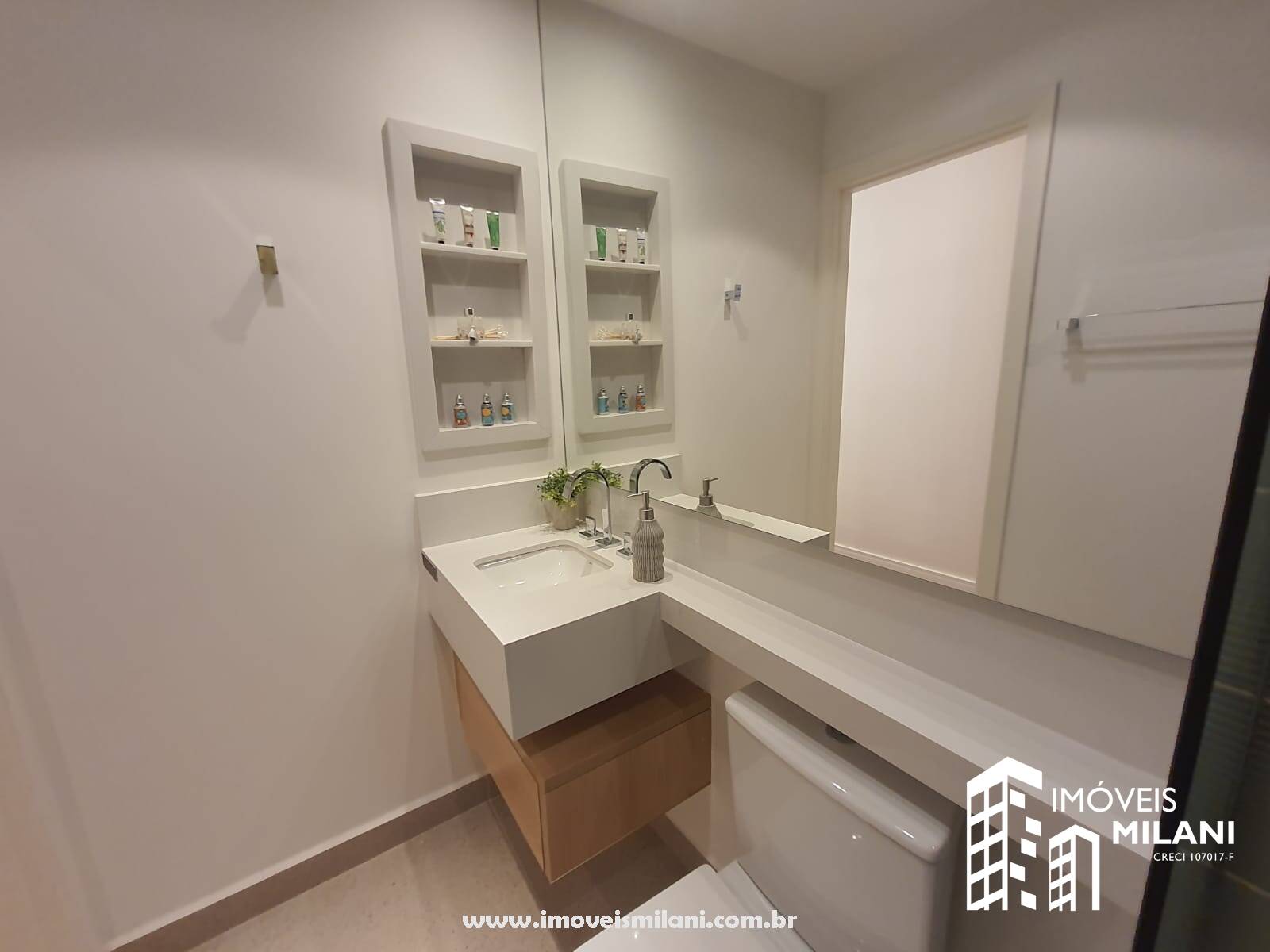 Apartamento à venda com 2 quartos, 67m² - Foto 29