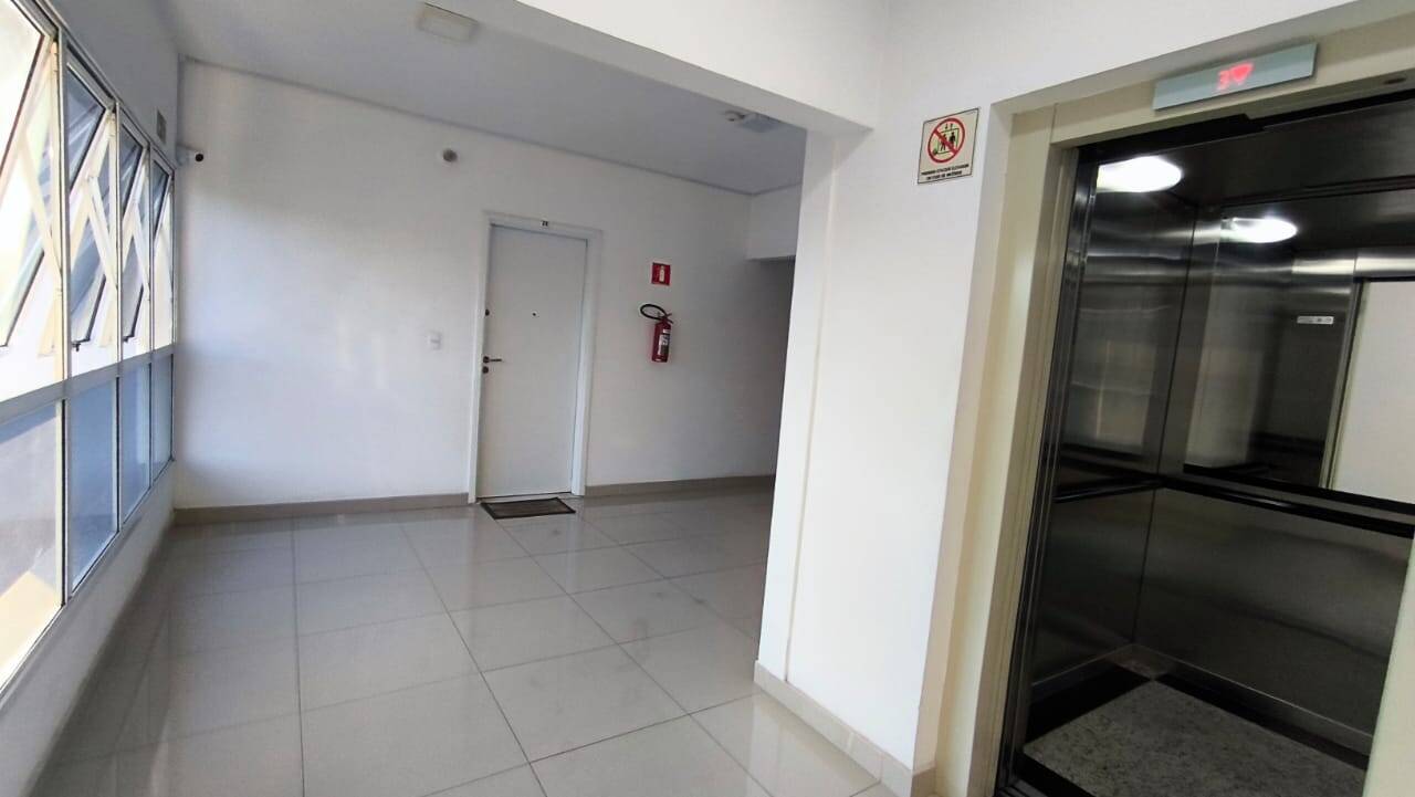 Apartamento à venda com 1 quarto, 39m² - Foto 10